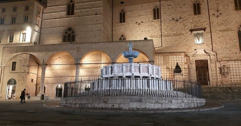 Fontana Maggiore: a medieval symbol